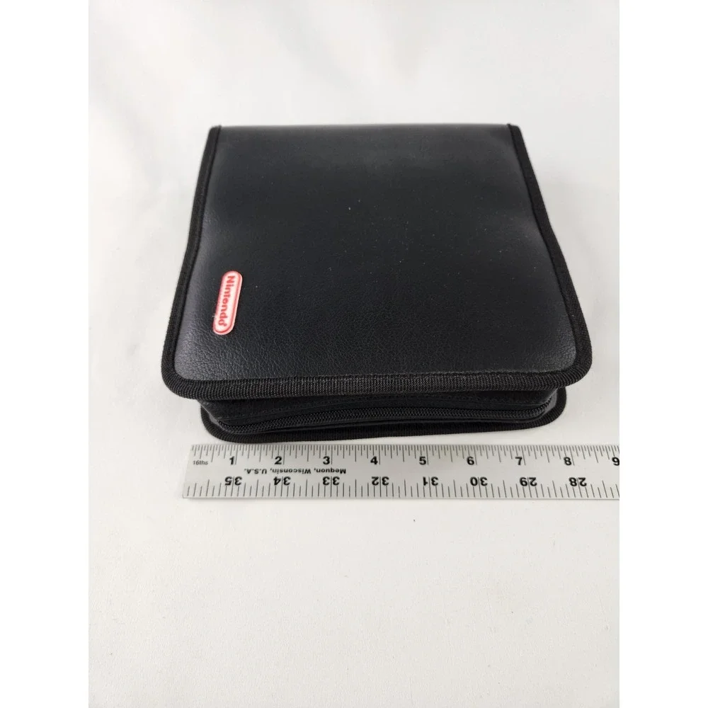 Vintage Nintendo GBA Game Boy GAMEBOY Advance 32 Case Folder Binder Black Rare